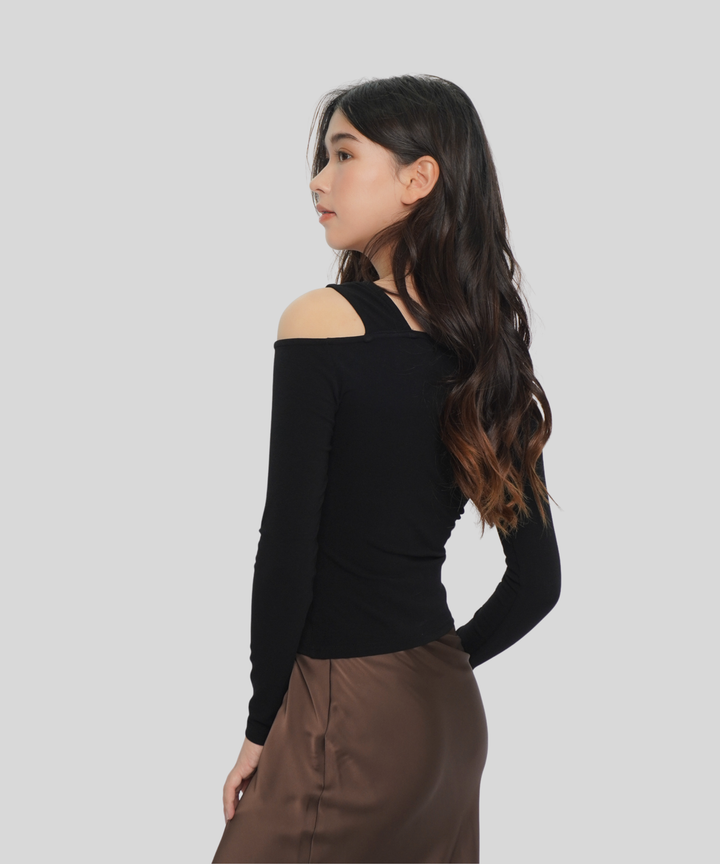 Side Twist Off-Shoulder Long Sleeve